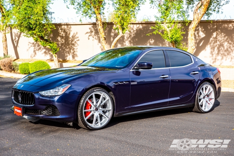 2015 Maserati Ghibli with 22" Gianelle Davalu in Machined Silver wheels