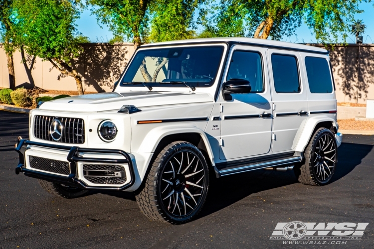 2021 Mercedes-Benz G-Class with 24" Forgiato Blocco-ECL in Custom wheels