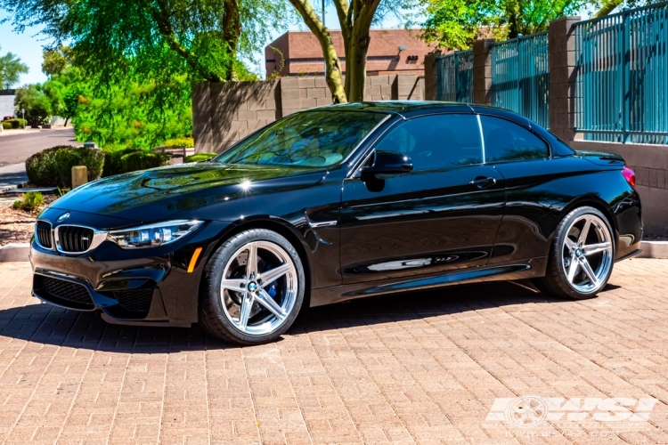 2020 BMW M4 with 20" Vossen Forged M-X5 in Custom wheels