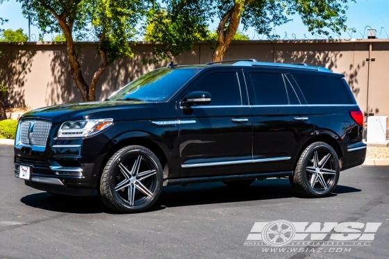 2019 Lincoln Navigator with 22" Vossen HF6-2 in Matte Black Machined wheels