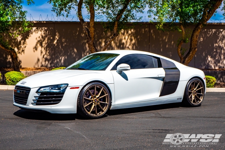 2009 Audi R8 with 20" Savini SVF04 in Matte Bronze wheels