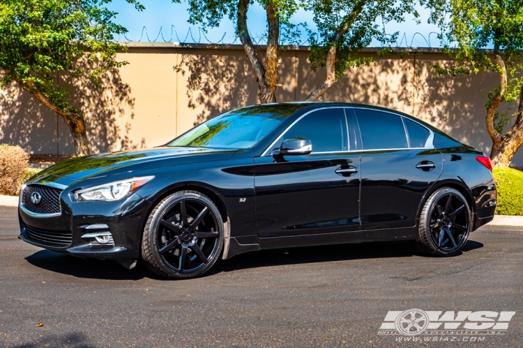 2015 Infiniti Q50 with 20" Vossen CV7 in Matte Graphite wheels