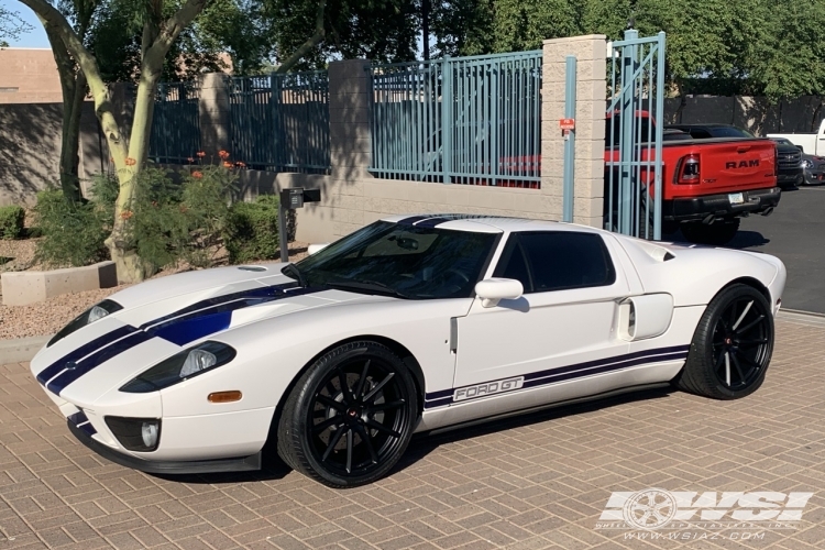 2005 Ford GT with 21" Vossen Forged VPS310 in Custom wheels