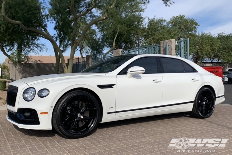 2022 Bentley Continental Flying Spur with 22" Vossen HF-5 in Gloss Black wheels