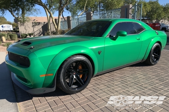 2019 Dodge Challenger with 20" Ferrada CM1 in Matte Black wheels