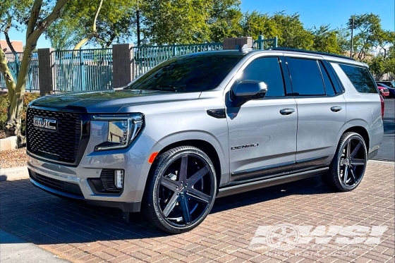 2022 GMC Yukon with 26" Giovanna Dramuno-6 in Gloss Black wheels