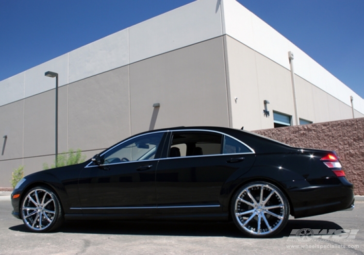 2006 Mercedes-Benz S-Class with Gianelle Spidero-5 in Chrome wheels