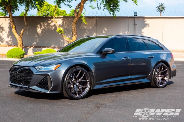 2021 Audi RS6 with 22" Vossen Forged S21-01 in Custom wheels