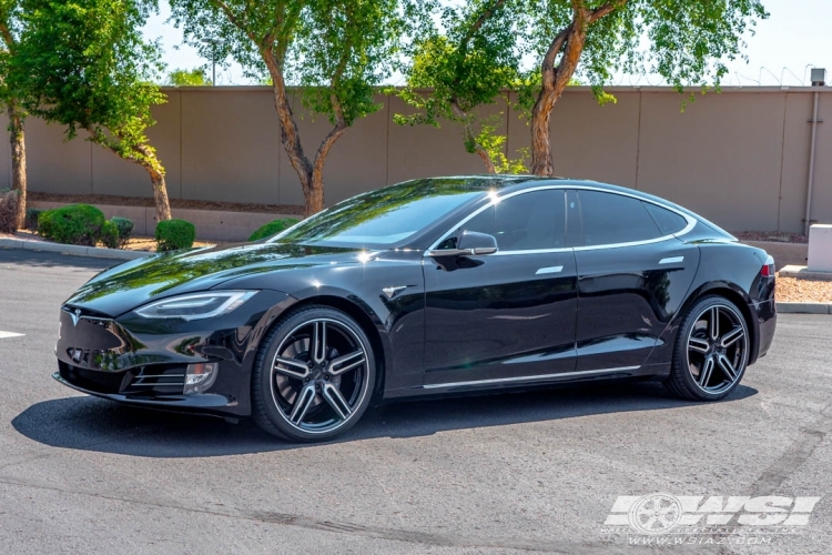 2017 Tesla Model S with 21" Vossen HF-1 in Gloss Black Machined (Smoke Tint) wheels