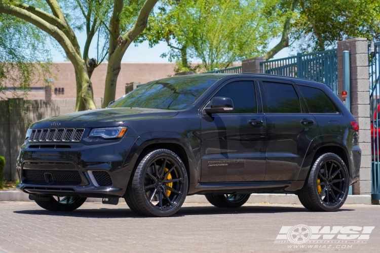 2021 Jeep Grand Cherokee with 22" Vossen HF-3 in Gloss Black (Custom Finish) wheels