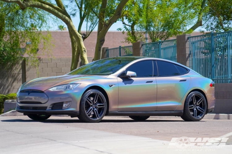 2015 Tesla Model S with 20" Vossen HF-1 in Gloss Black Machined (Smoke Tint) wheels