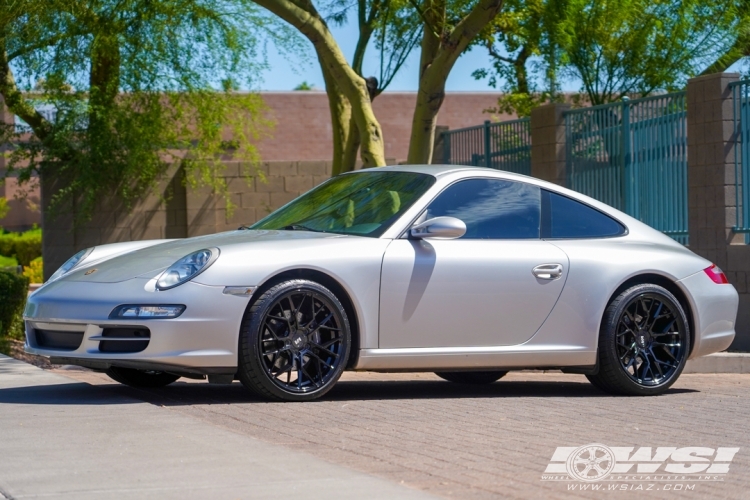 2007 Porsche 911 with 19" Variant Radon in Gloss Piano Black wheels