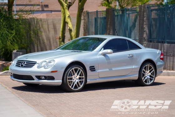 2005 Mercedes-Benz SL-Class with 19" Mandrus Otto in Gunmetal Machined wheels