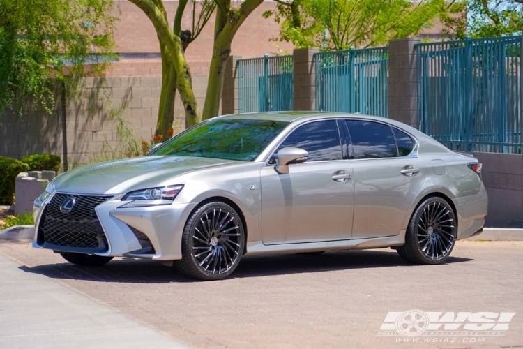 2018 Lexus GS with 20" Lexani Wraith in Gloss Black (Machined Tips) wheels