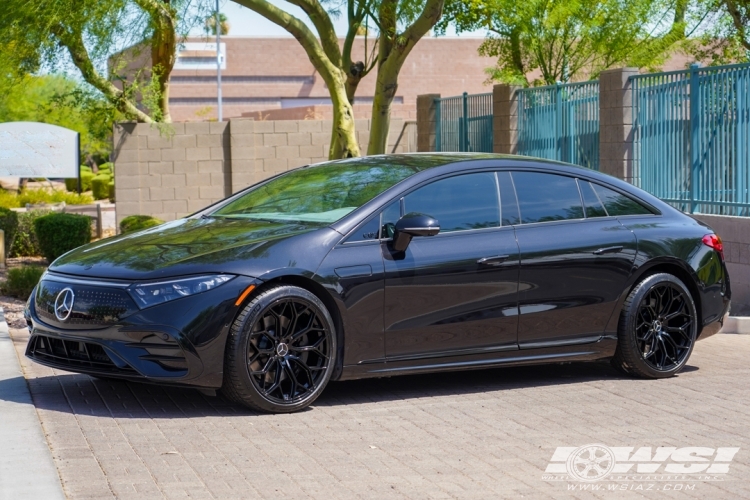 2022 Mercedes-Benz EQS with 22" Gianelle Monte Carlo in Gloss Black wheels