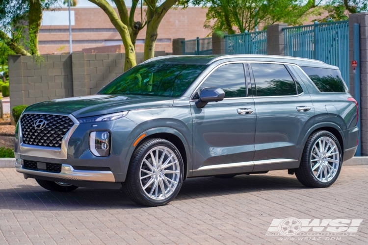 2022 Hyundai Palisade with 22" Vossen HF-4T in Silver Polished wheels