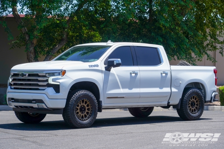 2022 Chevrolet Silverado 1500 with 18" Method Race Wheels MR305 NV in Bronze (Matte Black Lip) wheels