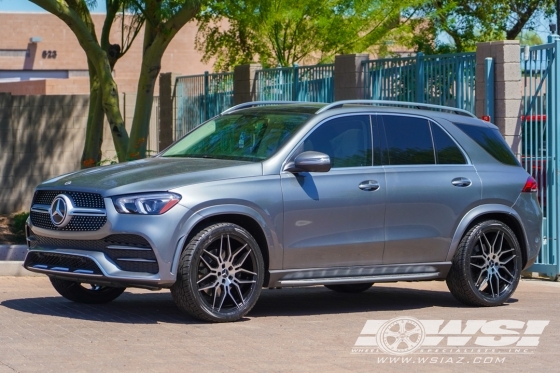2022 Mercedes-Benz GLE/ML-Class with 22" Giovanna Bogota in Gloss Black Machined wheels
