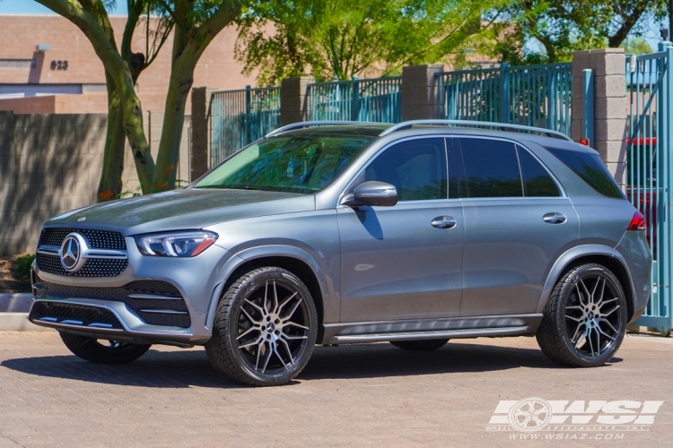 2022 Mercedes-Benz GLE/ML-Class with 22" Giovanna Bogota in Gloss Black Machined wheels