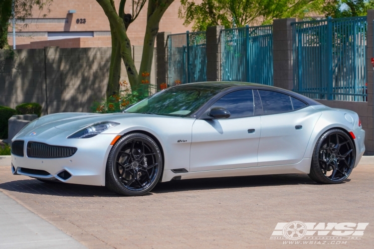 2022 Fisker Karma with 22" Blaque Diamond BD-F25 in Gloss Black wheels