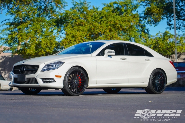 2013 Mercedes-Benz CLS-Class with 20" Gianelle Verdi in Gloss Black wheels