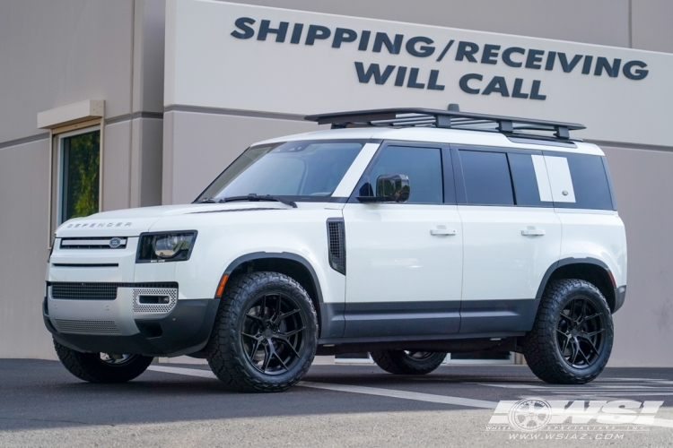2020 Land Rover Defender with 20" Vossen HF-5 in Gloss Black wheels