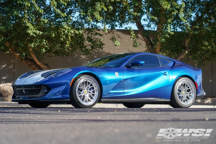 2020 Ferrari 812 Superfast with 20" Vossen Forged M-X3 (3-Piece) in Custom wheels