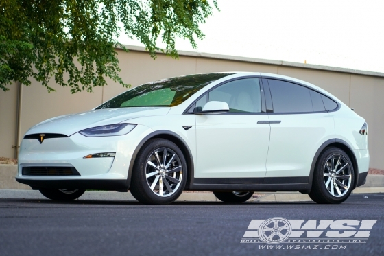 2022 Tesla Model X with 20" Koko Kuture Kapan in Chrome wheels