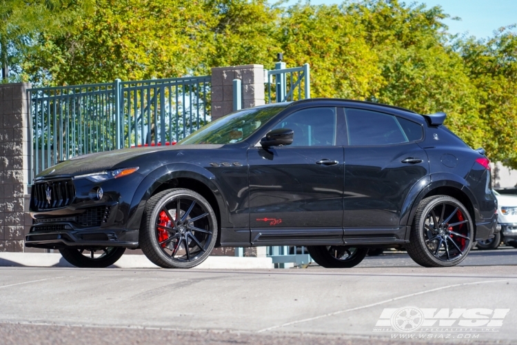 2017 Maserati Levante with 22" Savini BM15 in Gloss Black wheels