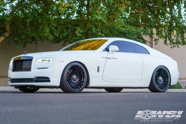 2018 Rolls-Royce Wraith with 22" Vossen HF-8 in Gloss Black wheels