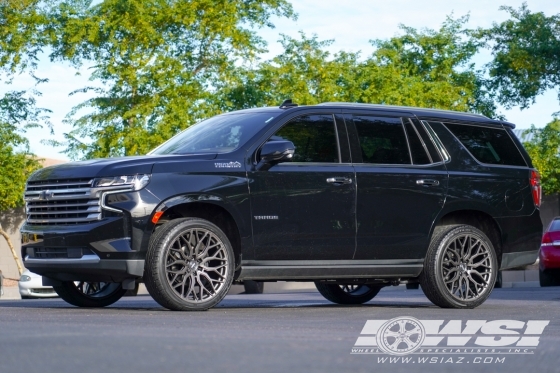 2022 Chevrolet Tahoe with 24" Vossen HF6-3 in Matte Gunmetal wheels