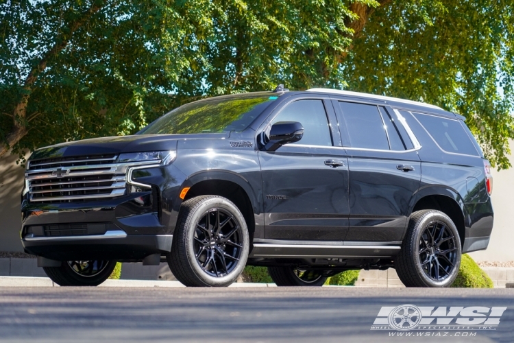 2023 Chevrolet Tahoe with 22" Vossen HF6-4 in Gloss Black wheels