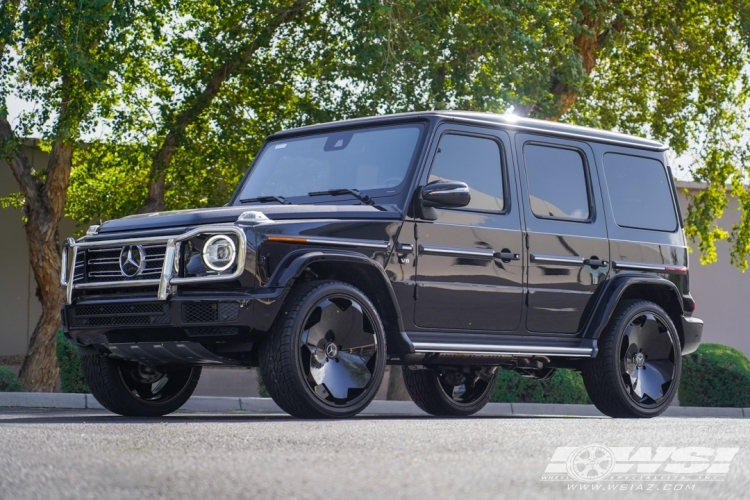 2023 Mercedes-Benz G-Class with 24" Giovanna Masiss in Gloss Black wheels