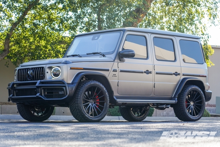 2023 Mercedes-Benz G-Class with 22" Gianelle Verdi in Gloss Black wheels