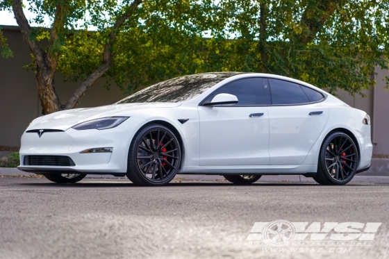 2023 Tesla Model S with 22" Vossen HF-4T in Satin Black (Custom Finish) wheels