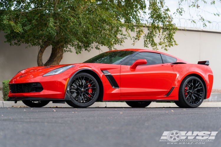 2019 Chevrolet Corvette with 19" Powder Coating Corvette Z06 in Gloss Black wheels