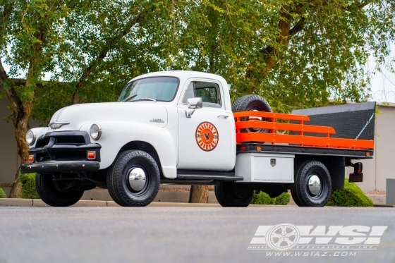 1954 Chevrolet 3800 with 16" US Wheel OE 8-Lug in Matte Black (Series 659) wheels