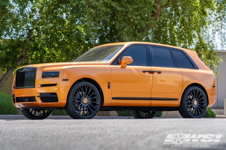 2020 Rolls-Royce Cullinan with 26" Forgiato NB6-ECL in Gloss Black wheels