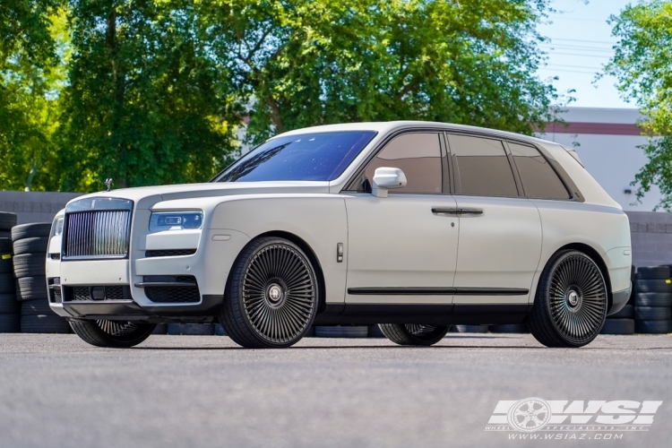 2020 Rolls-Royce Cullinan with 26" Avant Garde AGL45 in Gloss Black wheels