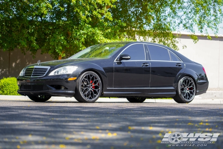 2007 Mercedes-Benz S-Class with 20" Gianelle Monte Carlo in Gloss Black Machined wheels