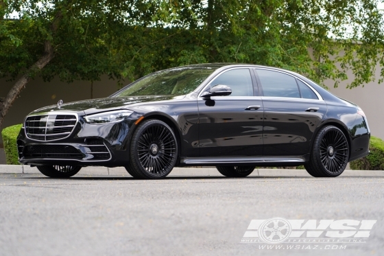 2023 Mercedes-Benz S-Class with 22" Rayanni RA11 in Gloss Black wheels
