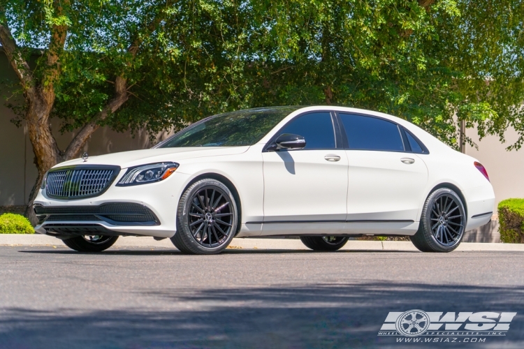 2020 Mercedes-Benz S-Class with 20" Gianelle Verdi in Gloss Black wheels