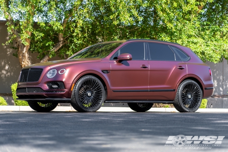 2021 Bentley Bentayga with 24" Rayanni RA15 in Gloss Black wheels