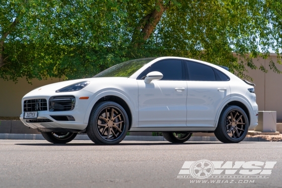 2021 Porsche Cayenne with 22" Ferrada FR2 in Matte Bronze (Gloss Black Lip) wheels