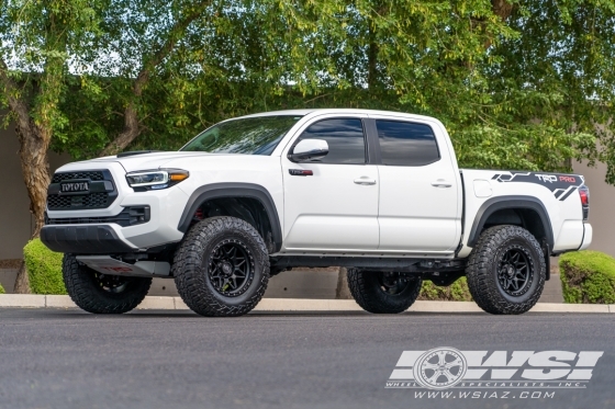 2020 Toyota Tacoma with 17" Hardrock H105 in Matte Black wheels