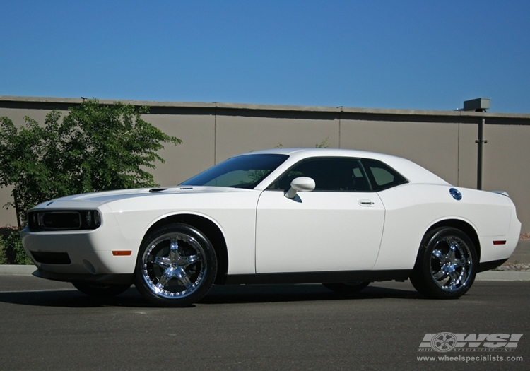 2009 Dodge Challenger with 20" MKW M50 in Chrome wheels