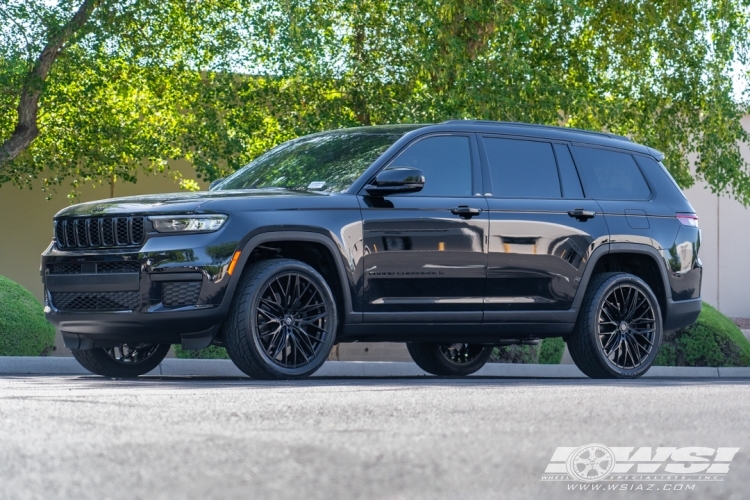 2023 Jeep Grand Cherokee with 22" Lexani Aries in Gloss Black wheels