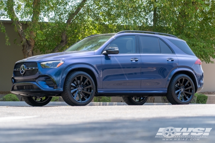 2024 Mercedes-Benz GLE/ML-Class with 22" Koko Kuture Kapan in Gloss Black wheels