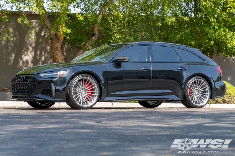 2023 Audi RS6 with 22" Vossen Forged S17-04 in Custom wheels