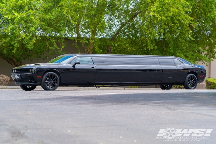 2019 Dodge Challenger with 20" Koko Kuture Kapan in Gloss Black wheels